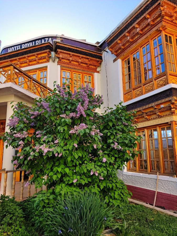 Hotel Royal Plaza Leh Eksteriør billede