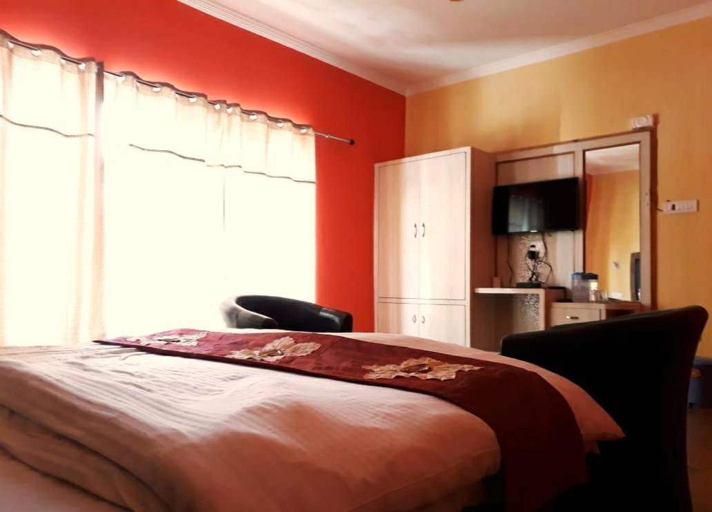 Hotel Royal Plaza Leh Eksteriør billede